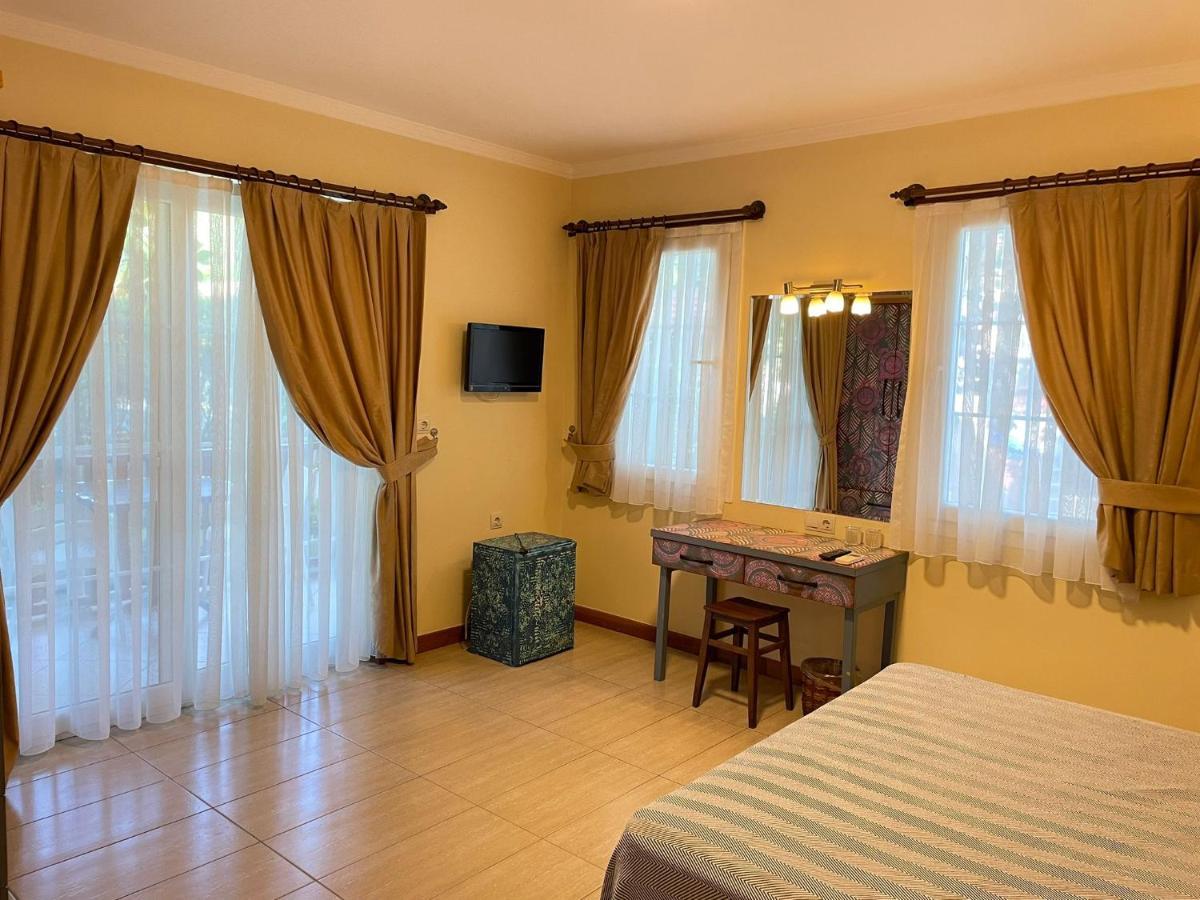 Hotel Dalos 戈西克 外观 照片