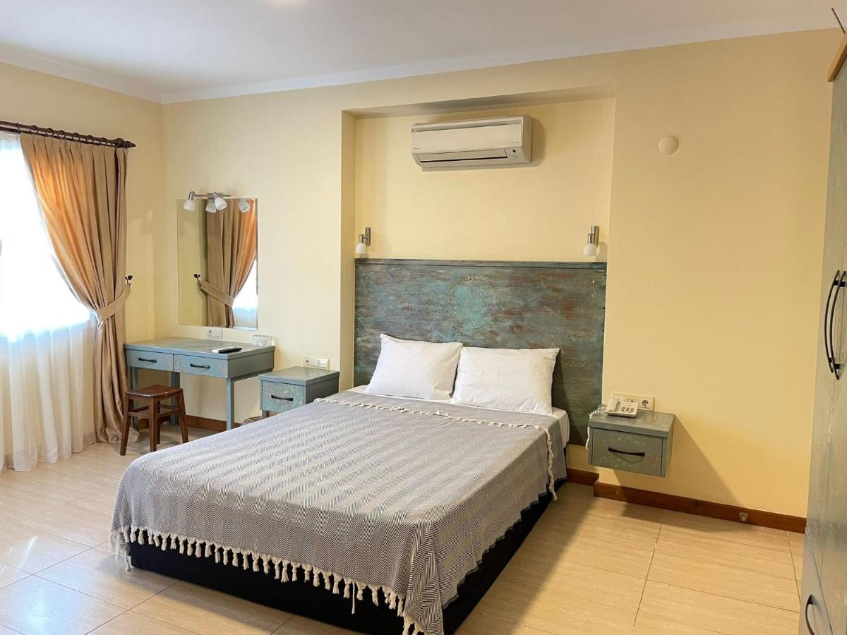 Hotel Dalos 戈西克 外观 照片