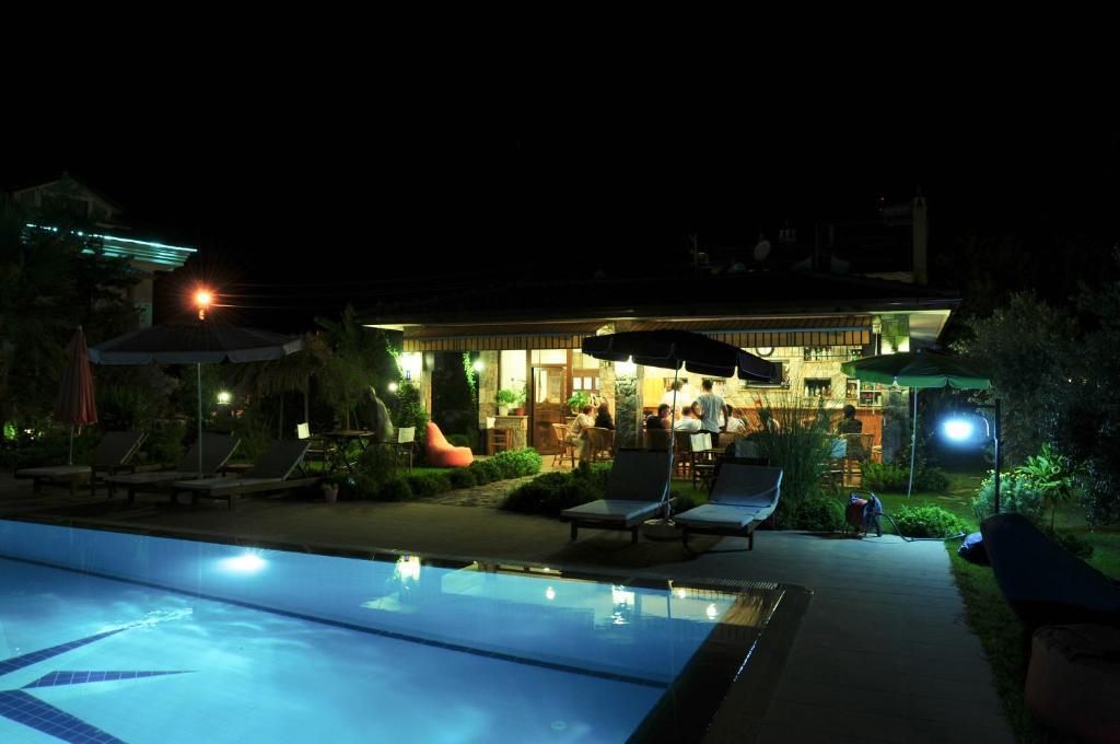Hotel Dalos 戈西克 外观 照片
